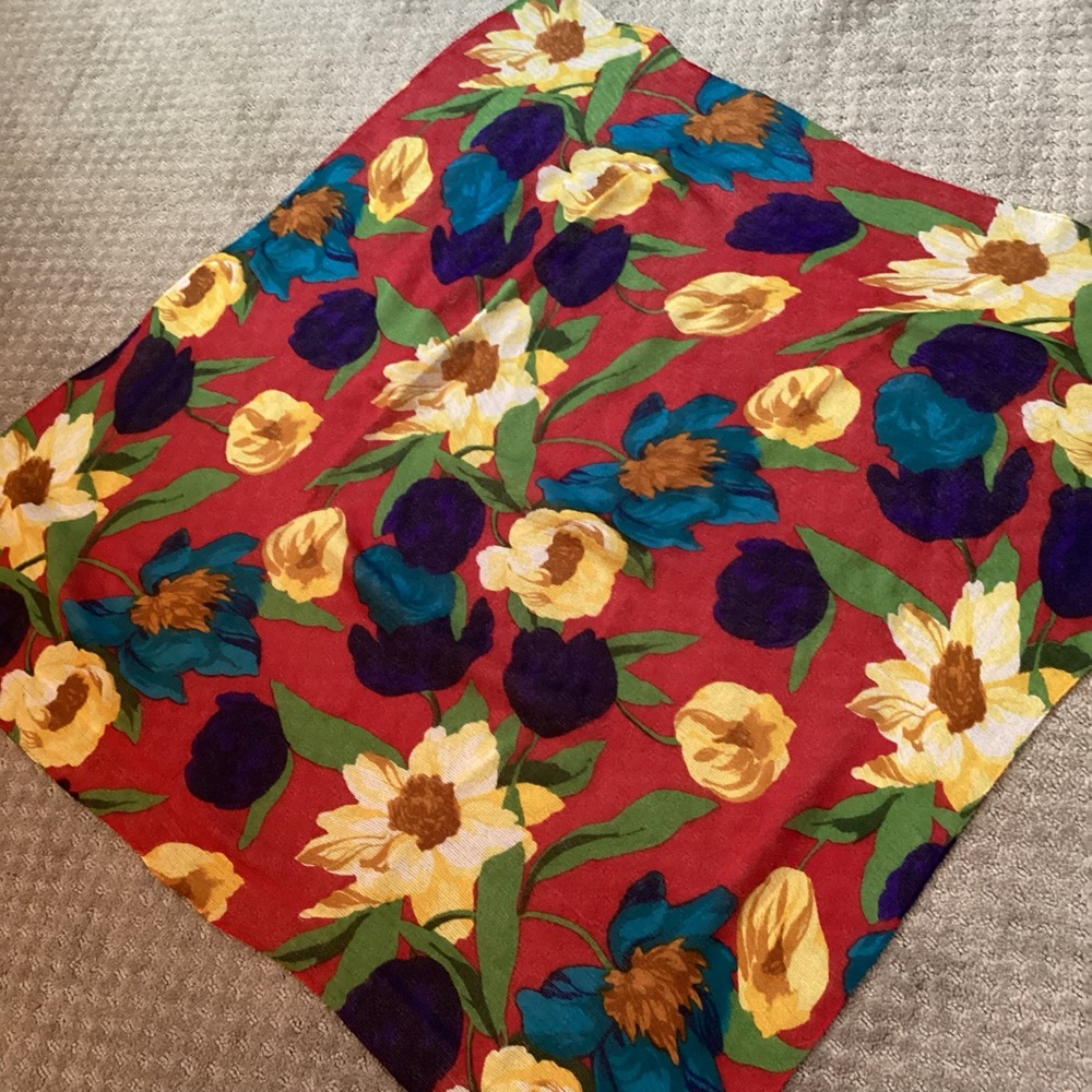 Floral scarf, 33” square, vibrant colors, see thru/sheer knit, light & flowy